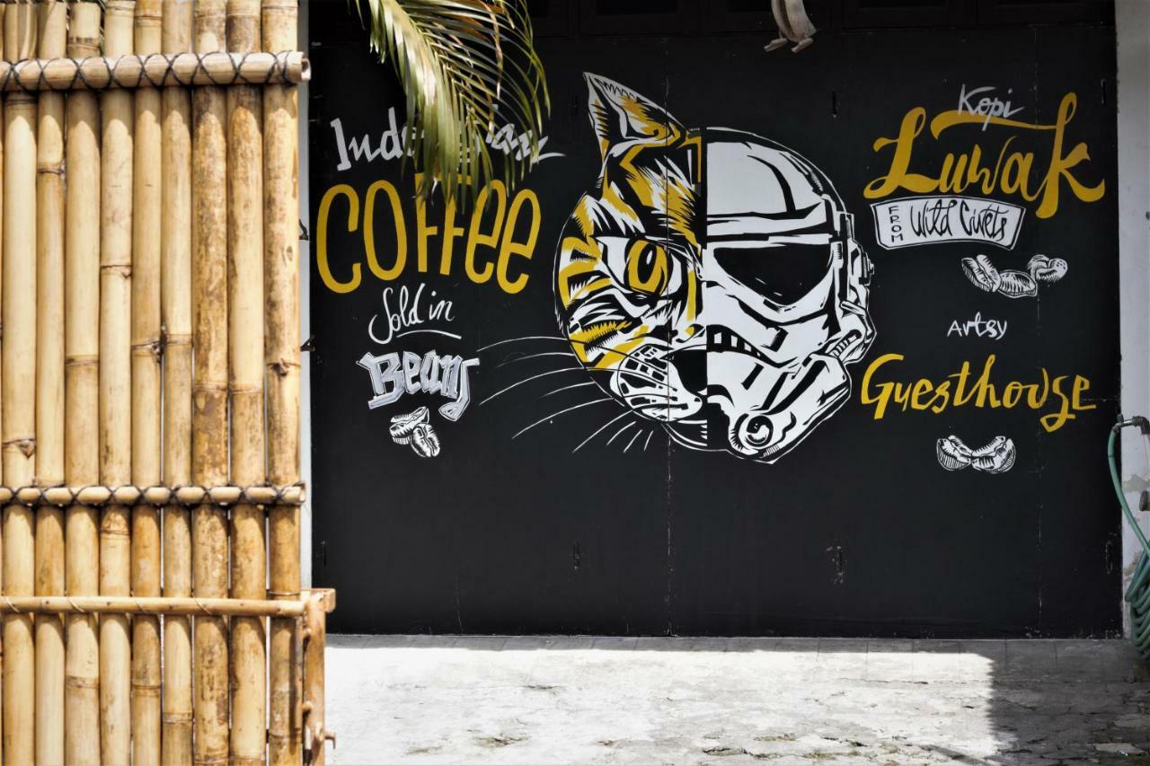 Ferienwohnung Luwabica Art'N'Coffee House Yogyakarta Exterior foto